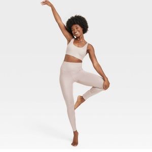 All In Motion Shine Leggings Champagne XS  NWT